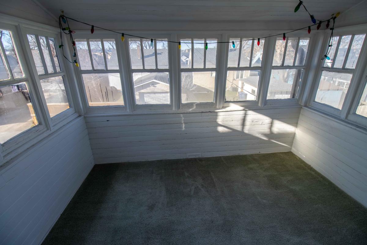 Unit 2 - Sunroom